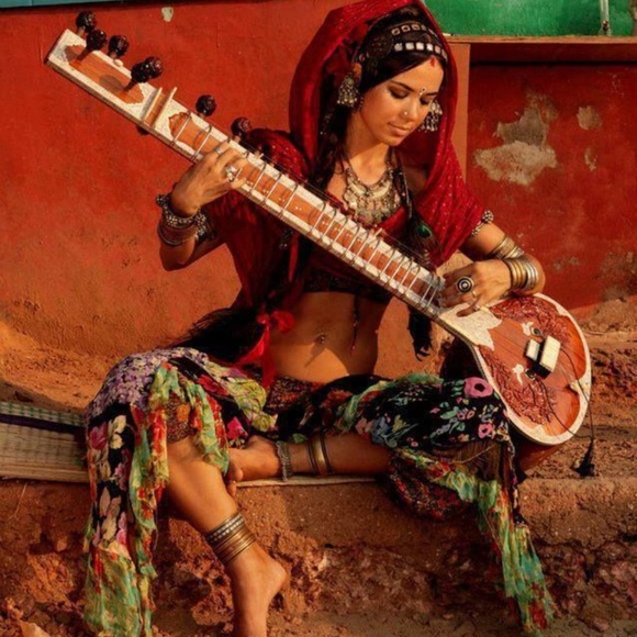 Handcrafted Accessories - Picture 2 of 8